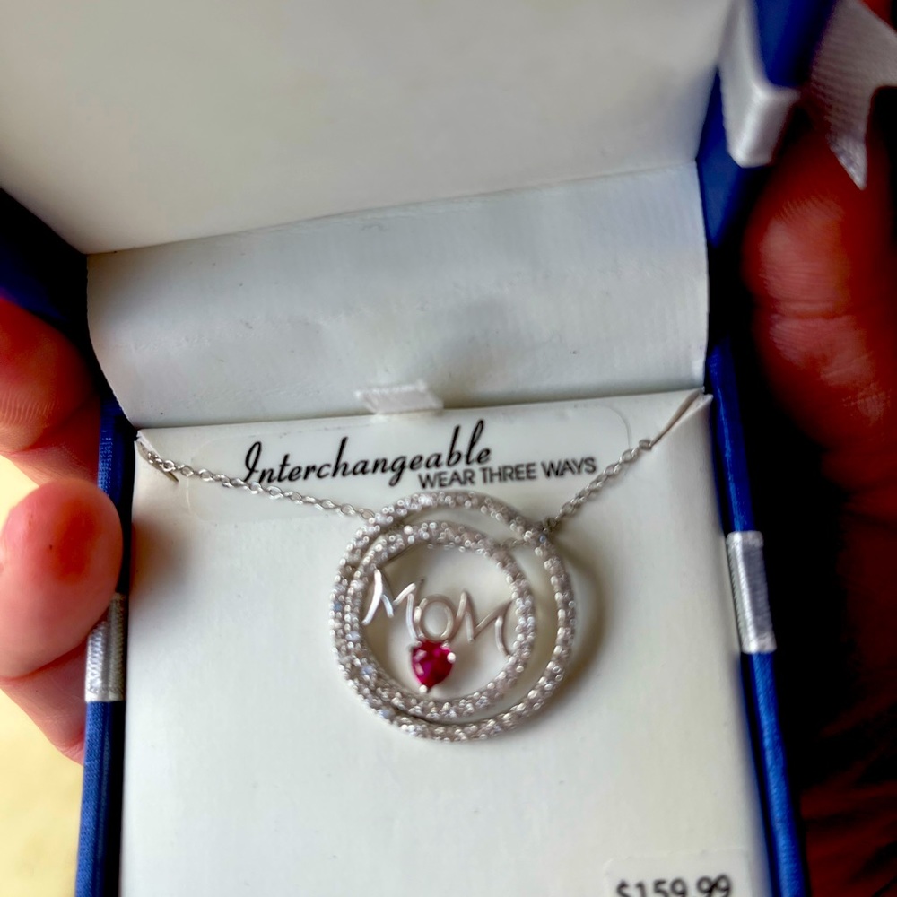 Mom 18’ inch necklace